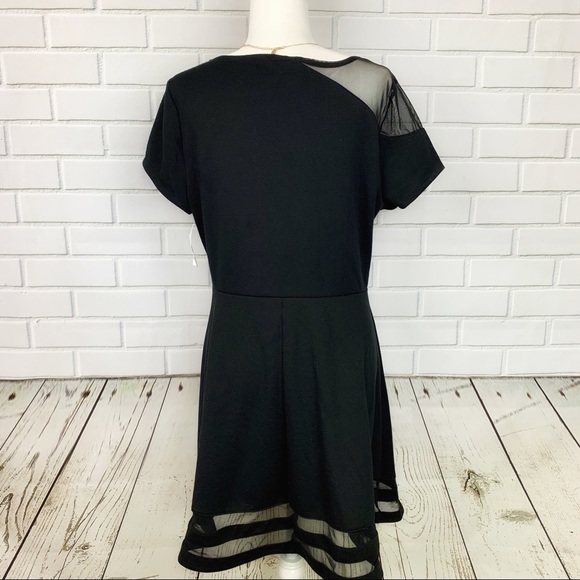 🔥BAR III🔥FIT AND FLARE BLACK MESH DRESS SIZE XS NWT - Picture 4 of 5